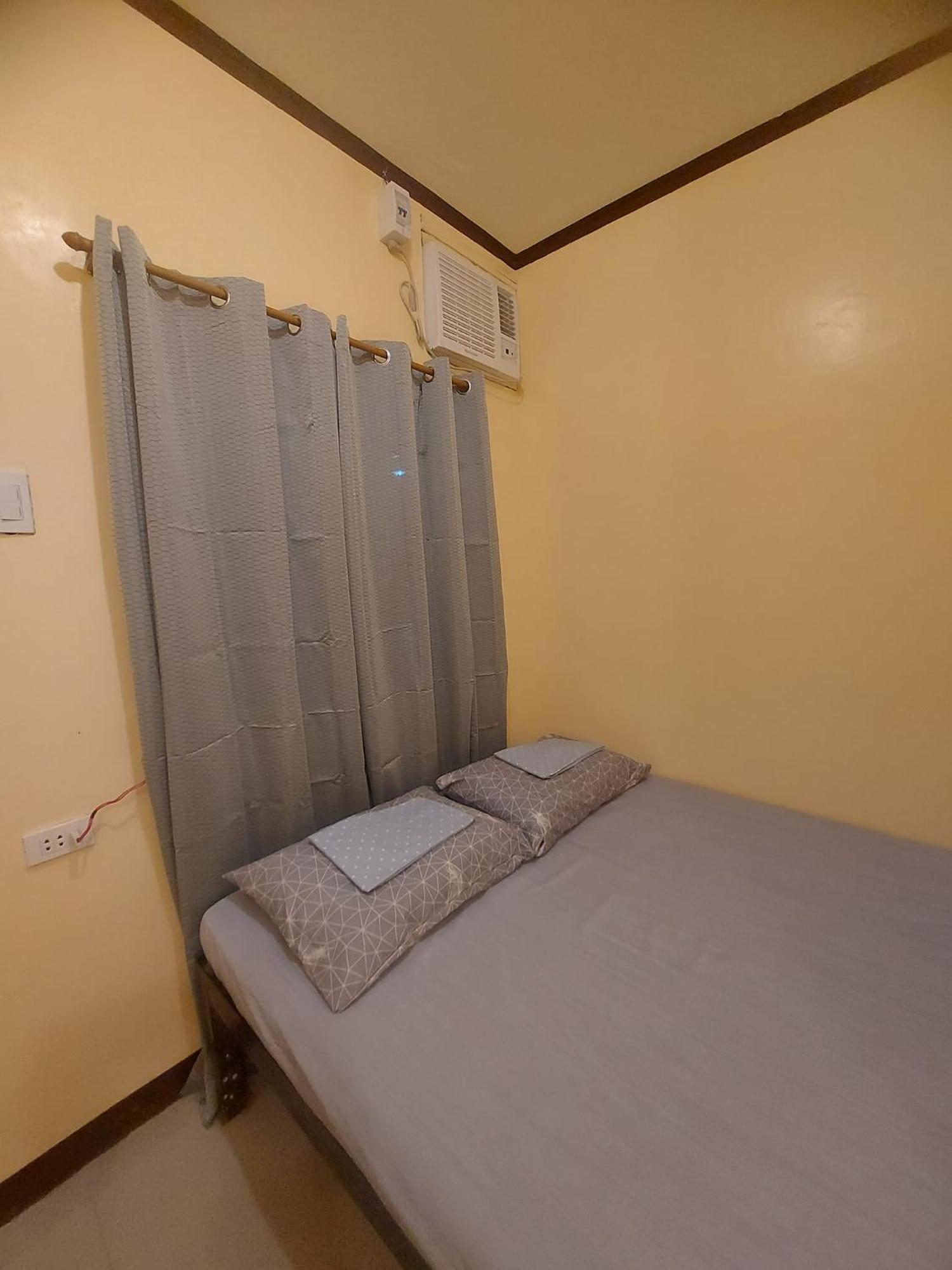 Cheri Backpackers Hostel Moalboal Ngoại thất bức ảnh