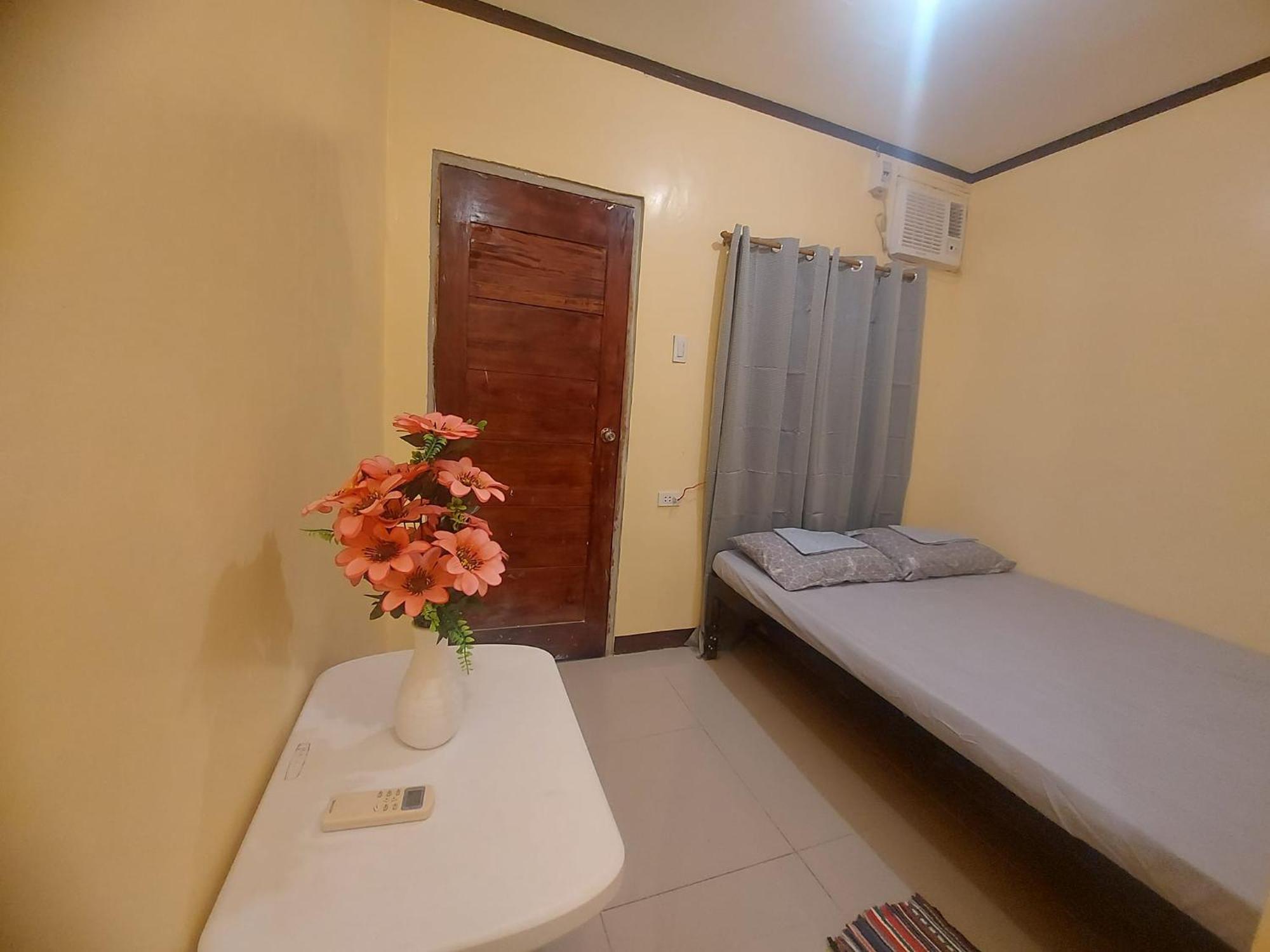 Cheri Backpackers Hostel Moalboal Ngoại thất bức ảnh